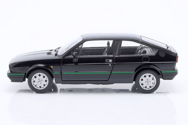 Alfa Romeo Alfa Romeo Sprint 1.5 Quadrifoglio Verde 1983 - 1:18 - Mitica
