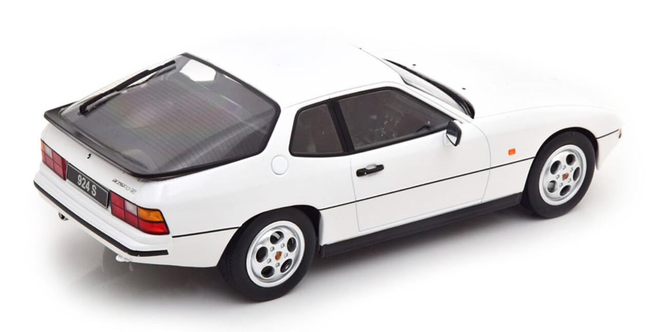 Porsche Porsche 924 S 1986 - 1:18 - KK Scale Porsche Porsche 924 S 1986 - 1:18 - KK Scale