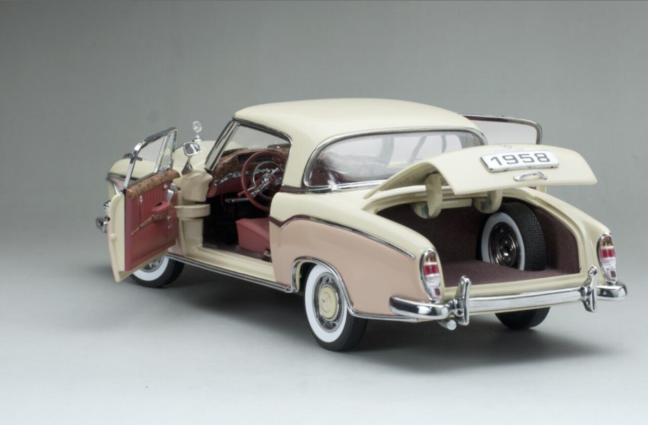 Mercedes-Benz Mercedes-Benz 220 SE Hard Top Coupé 1958 - 1:18 - Sun Star