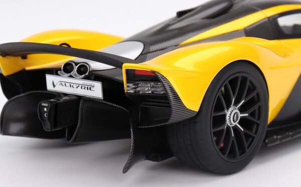 Aston Martin Aston Martin Valkyrie 2021 - 1:18 - Top Speed