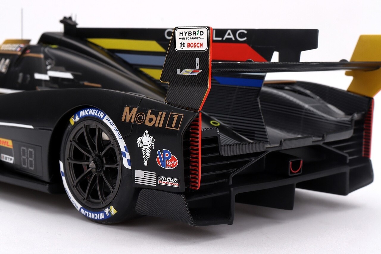 Cadillac Cadillac V-Series.R 5.5L V8 #01 Team Cadillac Racing 2nd IMSA 12 Sebring 2024 - 1:18 - Top Speed