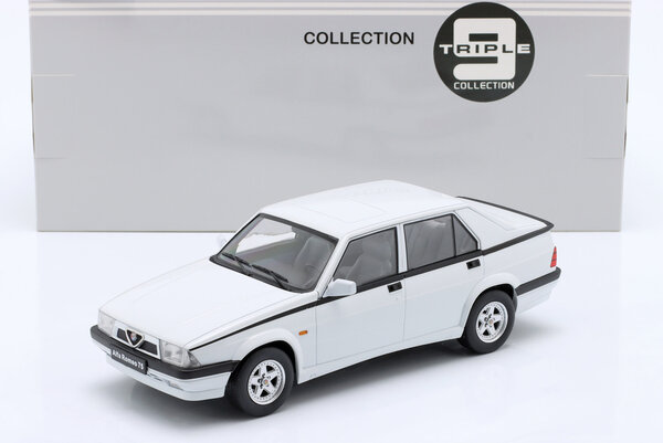 Alfa Romeo Alfa Romeo 75 1991 - 1:18 - Triple 9 Collection