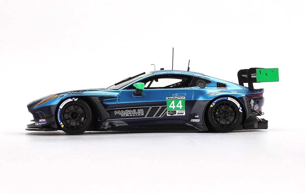 Aston Martin Aston Martin Vantage AMR GT3 4.0L Turbo #44 Team Magnus Racing Imsa 24H Daytona 2025 - 1:43 - TrueScale Miniatures