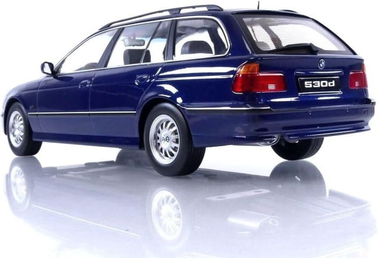 BMW BMW 530d E39 Touring - 1:18 - KK Scale