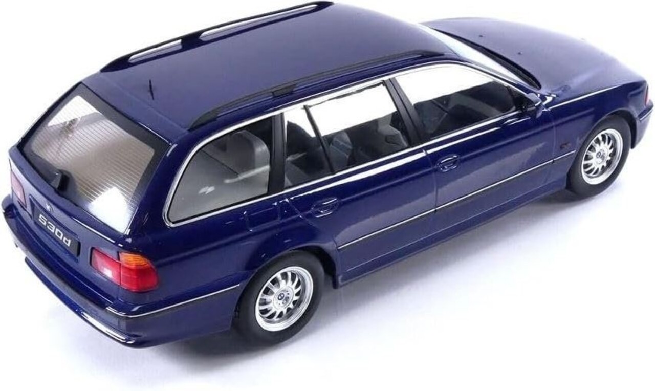 BMW BMW 530d E39 Touring - 1:18 - KK Scale