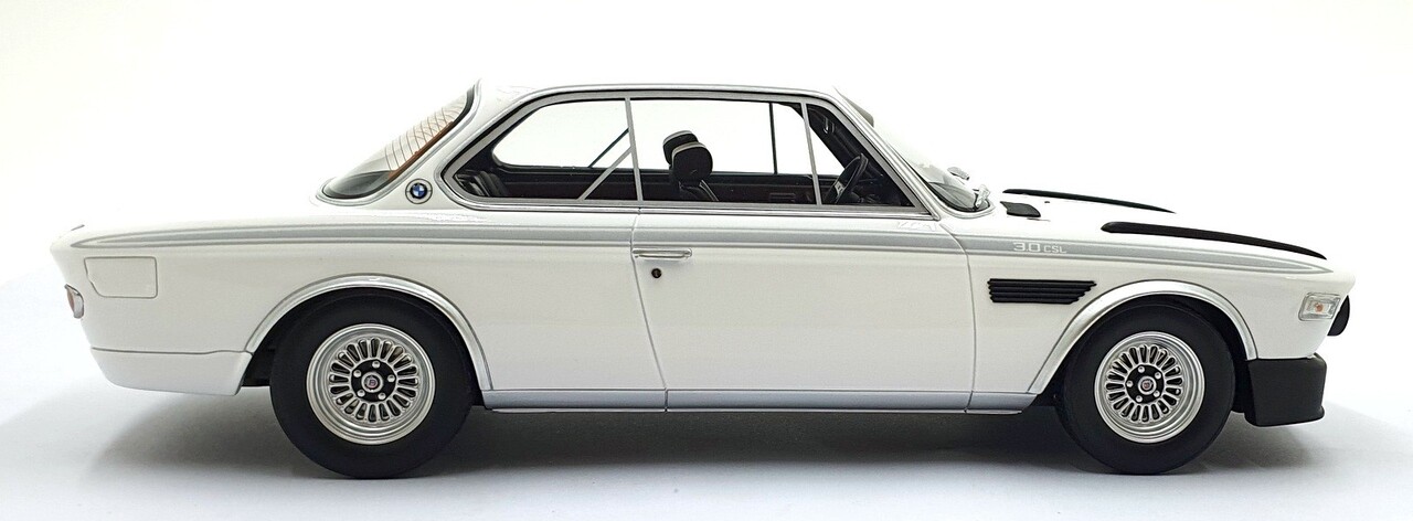 BMW BMW 3.0 CSL Coupe 1972 - 1:18 - Otto Mobile Models