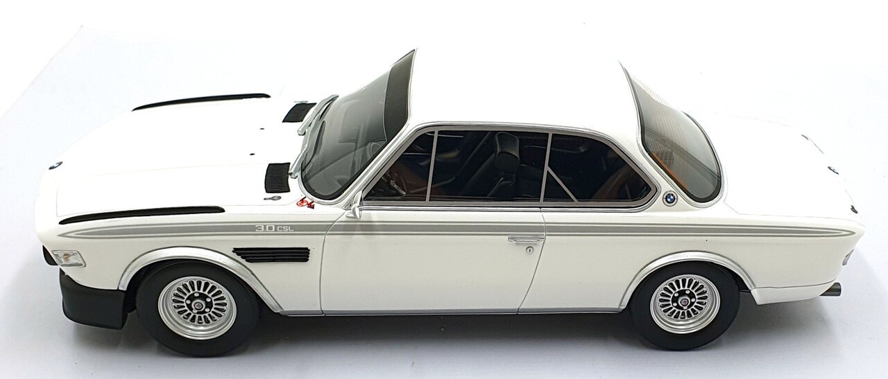 BMW BMW 3.0 CSL Coupe 1972 - 1:18 - Otto Mobile Models