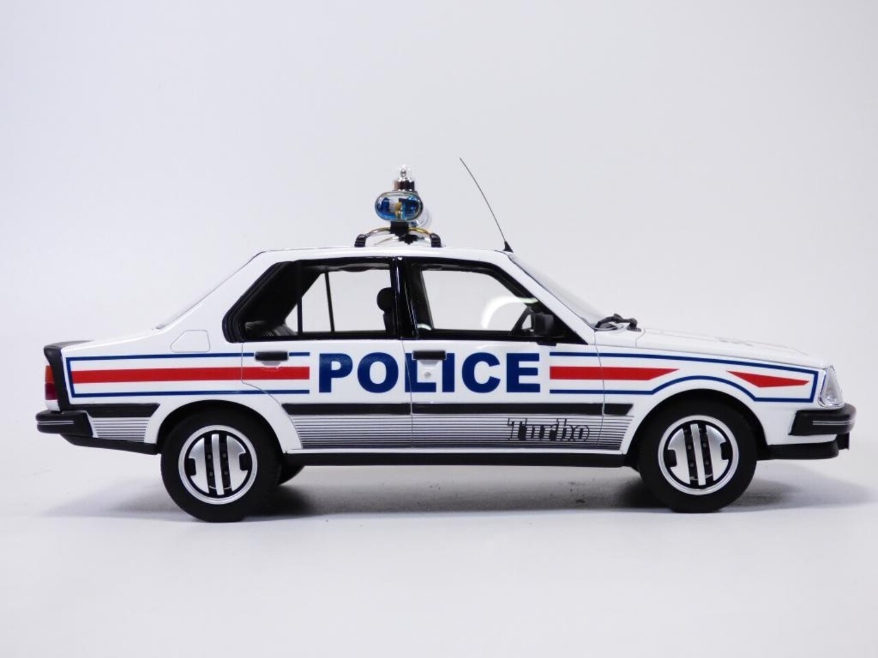 Renault Renault 18 Turbo 1982 'Police Nationale' - 1:18 - Otto Mobile Models