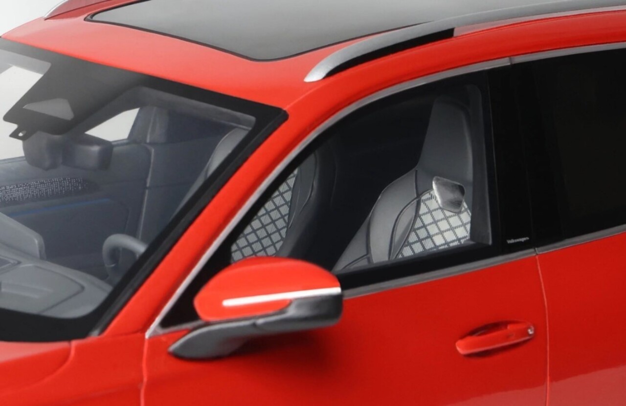 Volkswagen Volkswagen Tiguan E TSI R-Line Persimmon 2024 - 1:18 - Otto Mobile Models