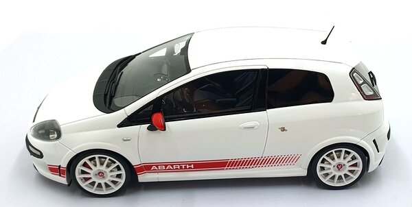 Fiat Fiat Punto Abarth Esseesse 1949 2010 - 1:18 - Otto Mobile Models