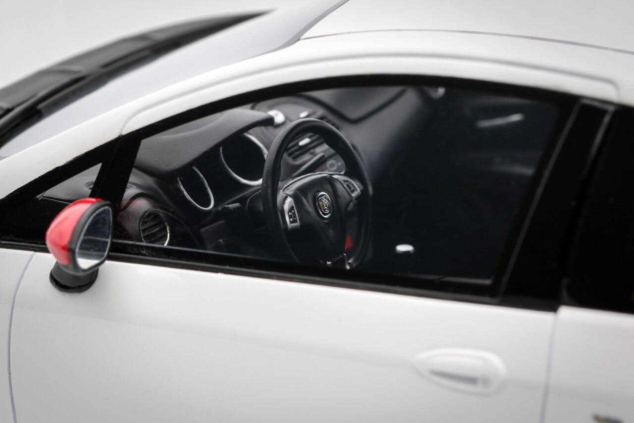 Fiat Fiat Punto Abarth Esseesse 1949 2010 - 1:18 - Otto Mobile Models