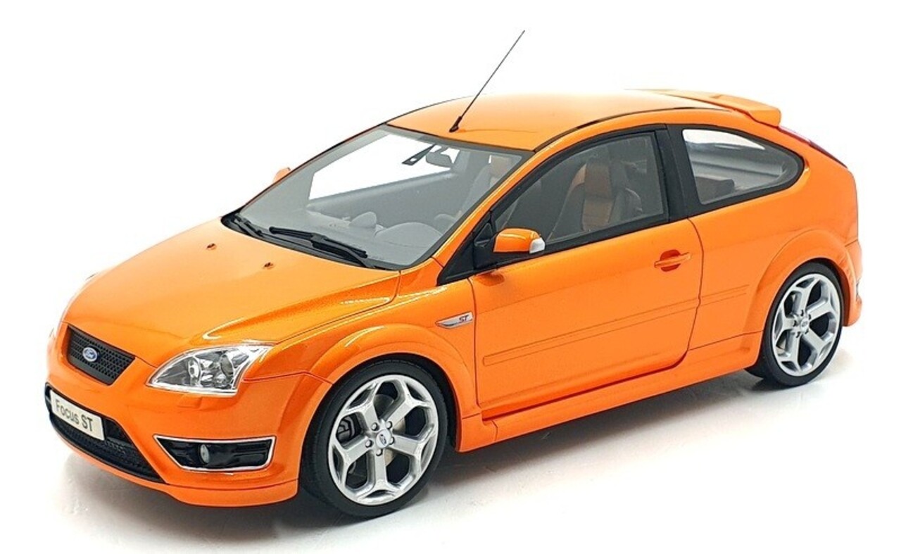 Ford Ford  Focus MKII ST 2.5 2006 - 1:18 - Otto Mobile Models