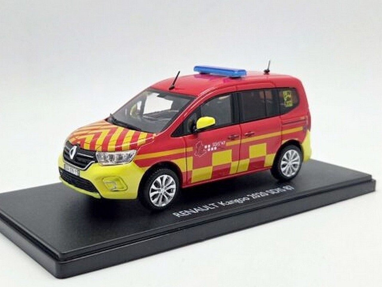 Renault Renault Kangoo SDIS 87 Sapeurs Pompiers (Fire Department) 2020 - 1:43 - Eligor Renault Renault Kangoo SDIS 87 Sapeurs Pompiers (Fire Department) 2020 - 1:43 - Eligor