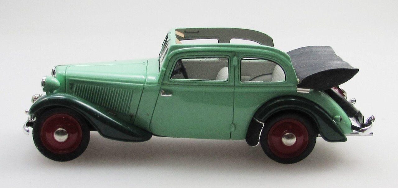 Adler Adler Trumpf Junior 2-Door Cabriolet Open 1934 - 1:43 - Esval Models Adler Adler Trumpf Junior 2-Door Cabriolet Open 1934 - 1:43 - Esval Models