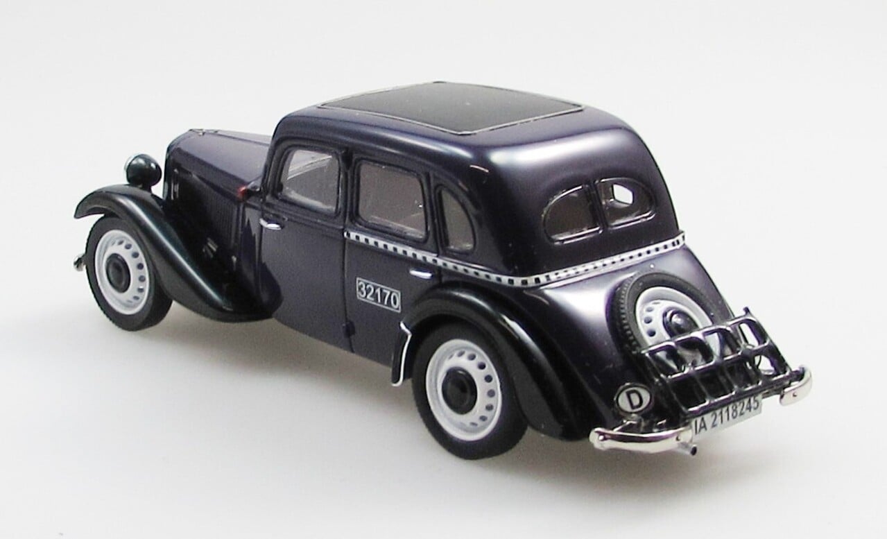 Adler Adler Trumpf Junior Berlin Taxi 4-Door 1941 - 1:43 - Esval Models