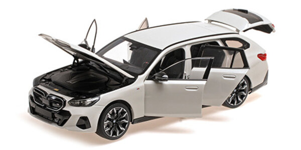 BMW BMW i5 M60 Touring 2024 - 1:18 - Minichamps