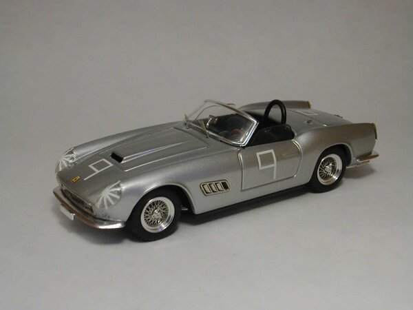 Ferrari Ferrari 250 Spider California #9 2nd Bridgehampton (USA) 1959  - 1:43 - Art Model