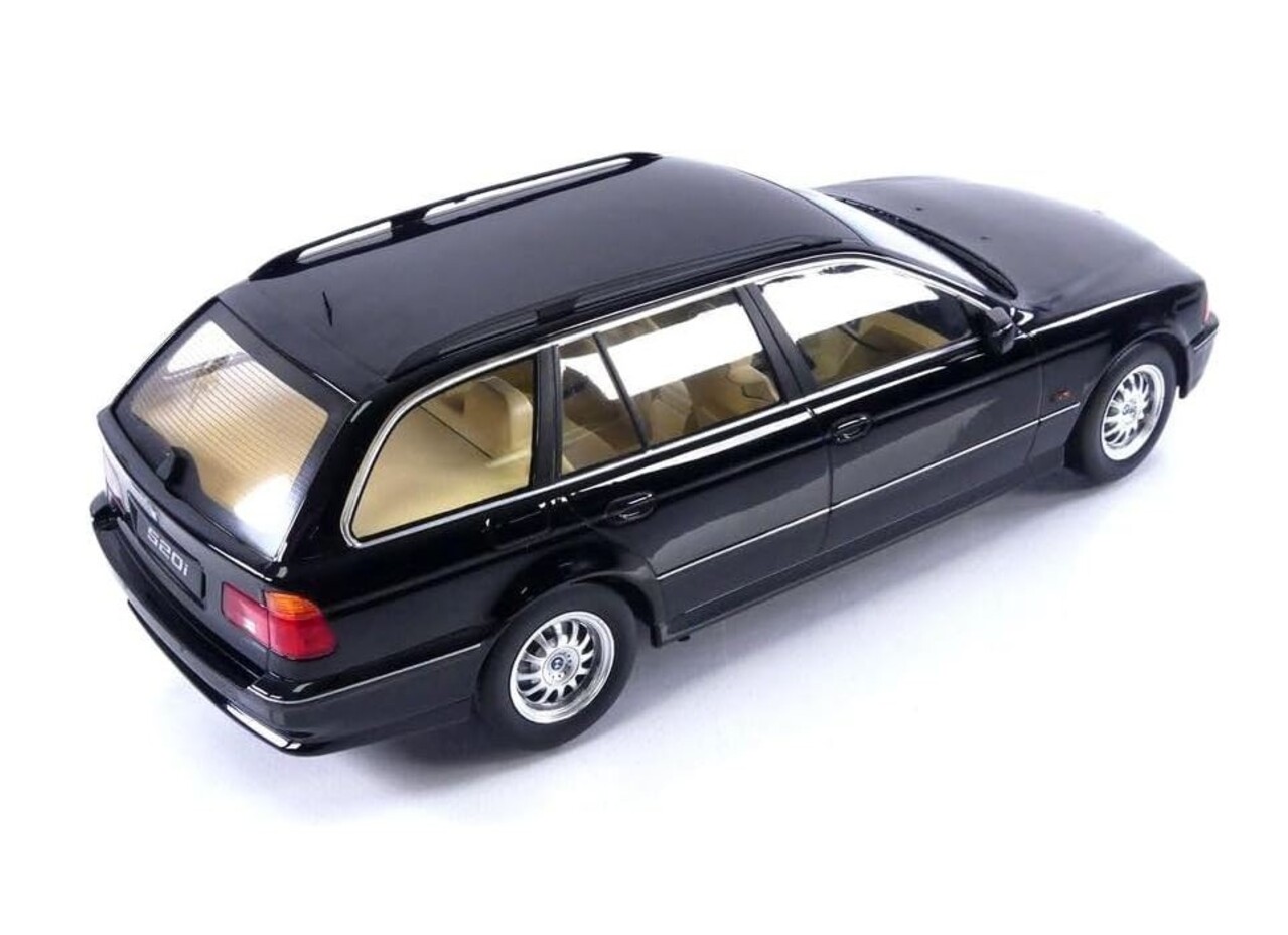 BMW BMW 520i E39 Touring - 1:18 - KK Scale