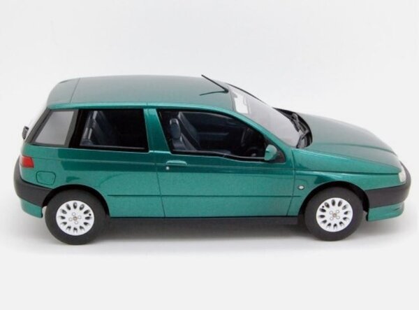 Alfa Romeo Alfa Romeo 145 1.6 ie 1995 - 1:18 - Mitica