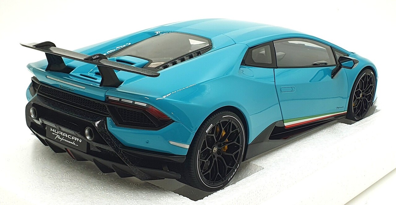 Lamborghini Lamborghini Huracán LP640-4 Performante 2017- 1:12 - AUTOart