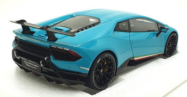 Lamborghini Lamborghini Huracán LP640-4 Performante 2017- 1:12 - AUTOart