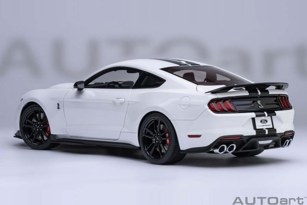 Ford Ford Mustang Shelby GT500 Coupe 2023 - 1:18 - AUTOart Ford Ford Mustang Shelby GT500 Coupe 2023 - 1:18 - AUTOart