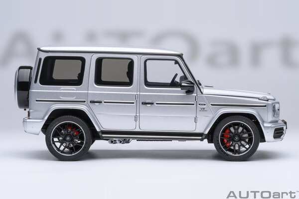 Mercedes-Benz Mercedes-Benz AMG G63 2019 - 1:18 - AUTOart Mercedes-Benz Mercedes-Benz AMG G63 2019 - 1:18 - AUTOart