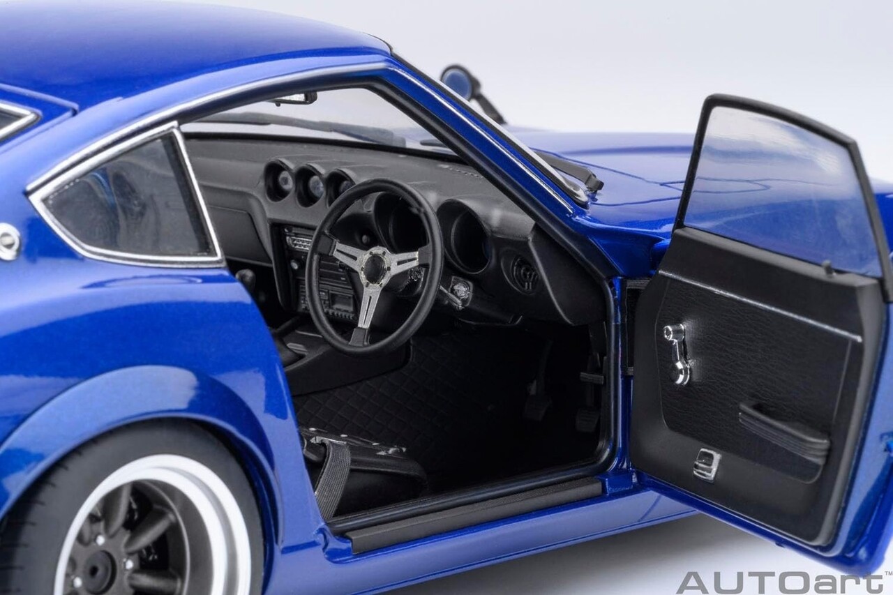 Nissan Nissan Fairlady Z (S30) 1990 'Akuma no. Z' - 1:18 - AUTOart