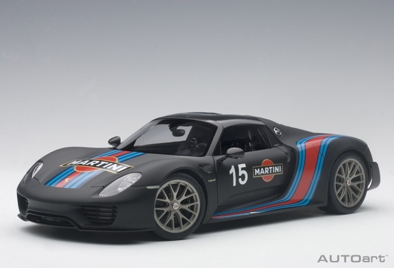 Porsche Porsche 918 Spyder Weissach Package Martini Livery #15 2013 - 1:18 - AUTOart Porsche Porsche 918 Spyder Weissach Package Martini Livery #15 2013 - 1:18 - AUTOart