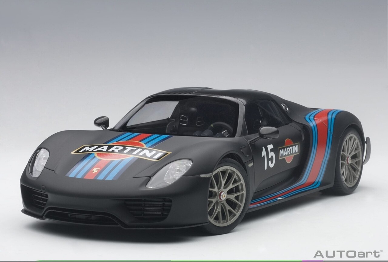 Porsche Porsche 918 Spyder Weissach Package Martini Livery #15 2013 - 1:18 - AUTOart Porsche Porsche 918 Spyder Weissach Package Martini Livery #15 2013 - 1:18 - AUTOart