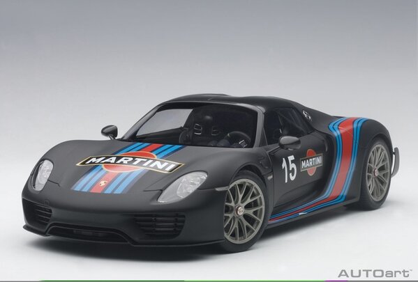 Porsche Porsche 918 Spyder Weissach Package Martini Livery #15 2013 - 1:18 - AUTOart Porsche Porsche 918 Spyder Weissach Package Martini Livery #15 2013 - 1:18 - AUTOart