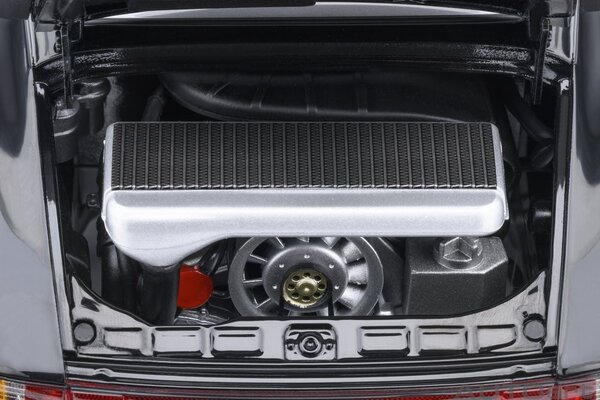 Porsche Porsche 911/930 Turbo 'Blackbird Wangan Midnight Comic #1' - 1:18 - AUTOart Porsche Porsche 911/930 Turbo 'Blackbird Wangan Midnight Comic #1' - 1:18 - AUTOart