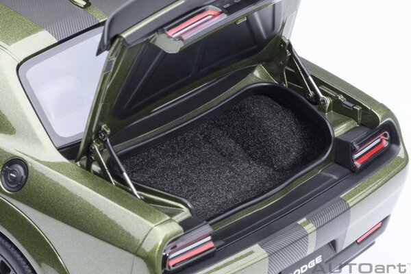 Dodge Dodge Challenger SRT Jailbreak Coupe 2022 - 1:18 - AUTOart