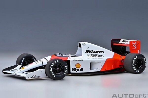 Formule 1 McLaren F1 MP4/6 Honda #1 World Champion 2nd GP Japan 1991 (A.Senna) + McLaren Logo- 1:18 - AUTOart