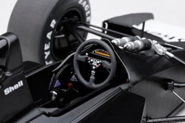Formule 1 McLaren F1 MP4/6 Honda #1 World Champion 2nd GP Japan 1991 (A.Senna) - 1:18 - AUTOart