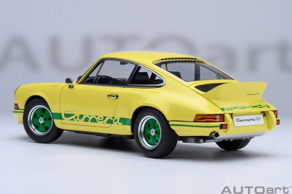 Porsche Porsche 911 Carrera  2.7 RS  Coupe 1973 + Green Stripes - 1:18 - AUTOart