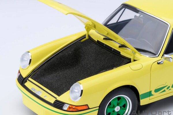 Porsche Porsche 911 Carrera  2.7 RS  Coupe 1973 + Green Stripes - 1:18 - AUTOart