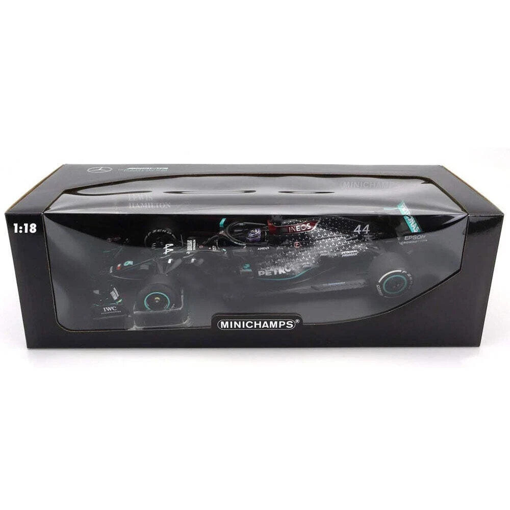 Formule 1 Mercedes-AMG Petronas F1 Team W11 EQ Perf. #44  1st British GP 2020, Flat Tyre - 1:18 - Minichamps