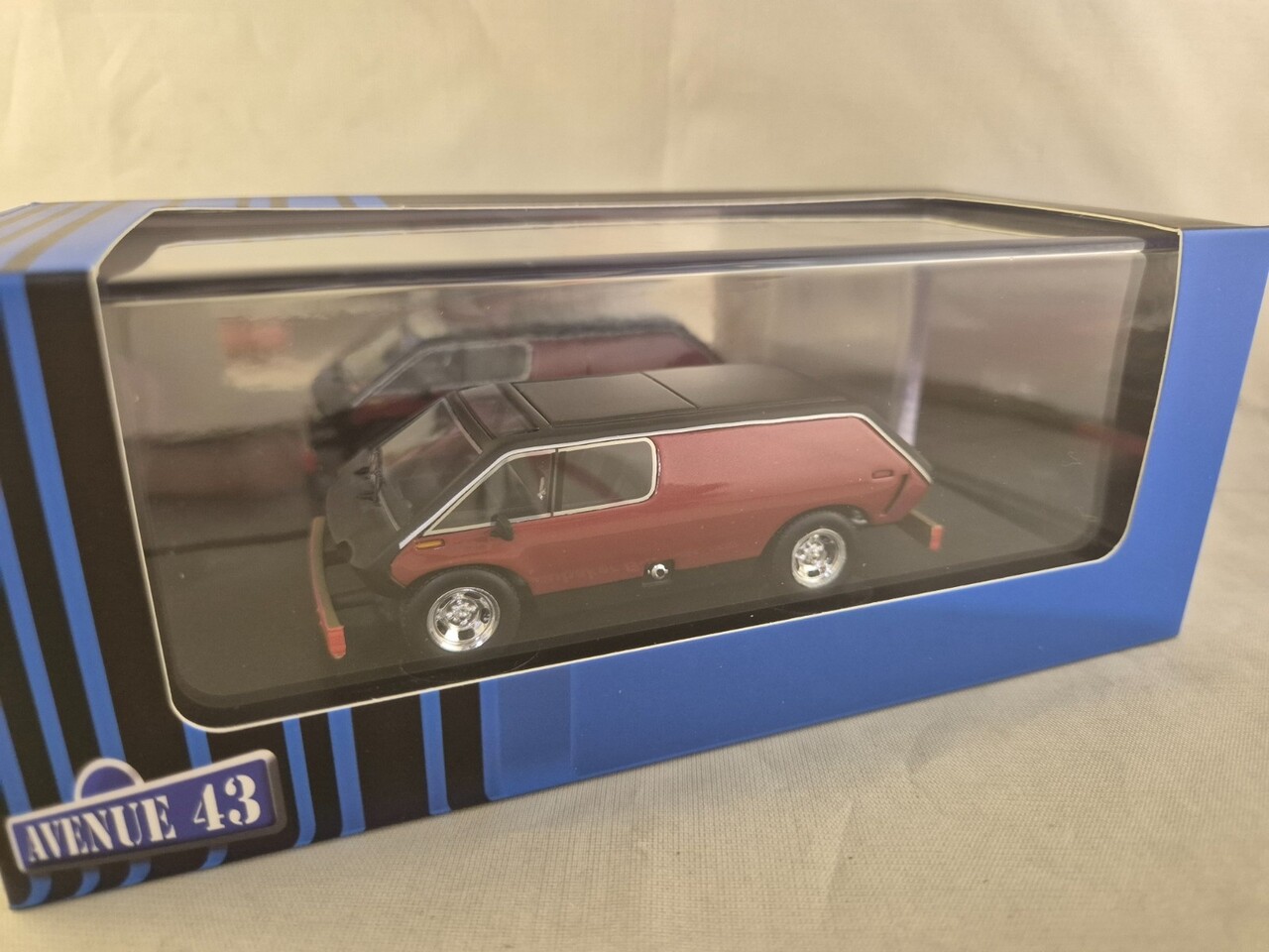 Brubaker Brubaker Box Van 1972 - 1:43 - Autocult /Avenue 43