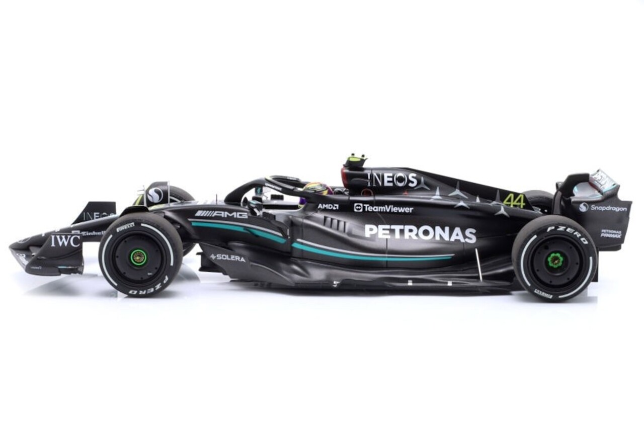 Formule 1 Mercedes-AMG Petronas F1 Team W14 E Performance #44 Bahrain GP 2023 - 1:18 - Minichamps