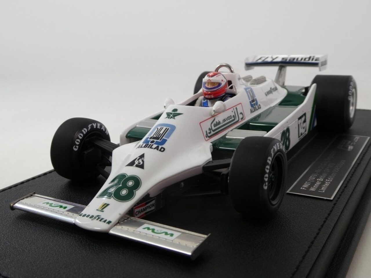 Formule 1 Williams Ford FW07 #28 Winner British GP 1979 + Pilot Figure C.Regazzoni - 1:18 - GP Replicas