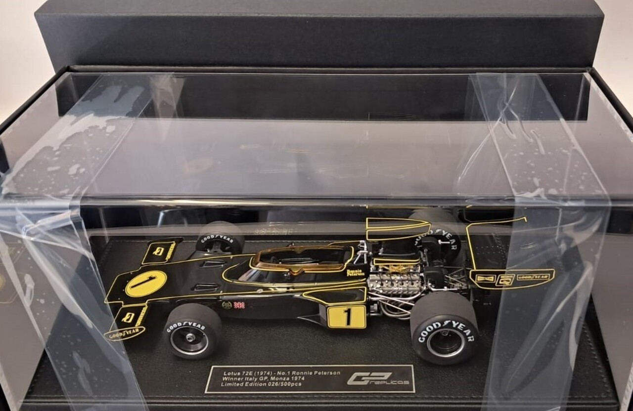 Formule 1 Lotus 72E #1 Team Lotus JPS Winner GP Monza Italy 1974 (R.Peterson)  - 1:18 - GP Replicas
