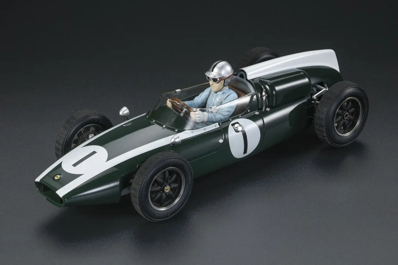 Formule 1 Cooper T53 #1 Pole Position WinnerGP Silverstone UK + Pilot Figure 1960 (J. Brabham) - 1:18 - GP Replicas