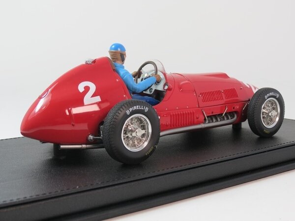 Formule 1 Ferrari 375 #2 Winner GP Monza Italy 1951 + Pilot Figure (A.Ascari) - 1:18 - GP Replicas