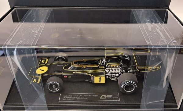 Formule 1 Lotus 72E #1 Team Lotus JPS Winner GP Monaco 1974 (R.Peterson) - 1:18 - GP Replicas