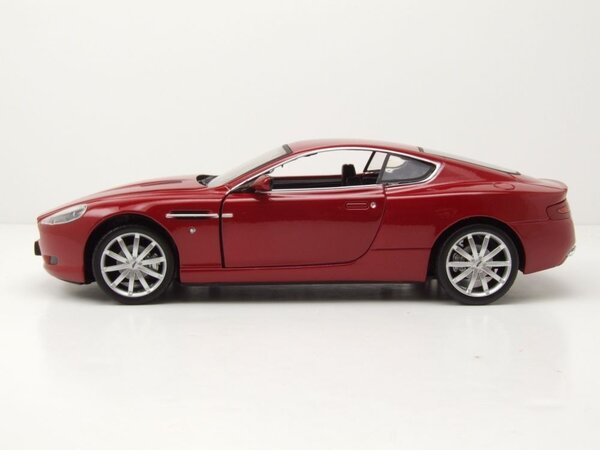 Aston Martin Aston Martin DB9 2005 - 1:18 - Motor Max
