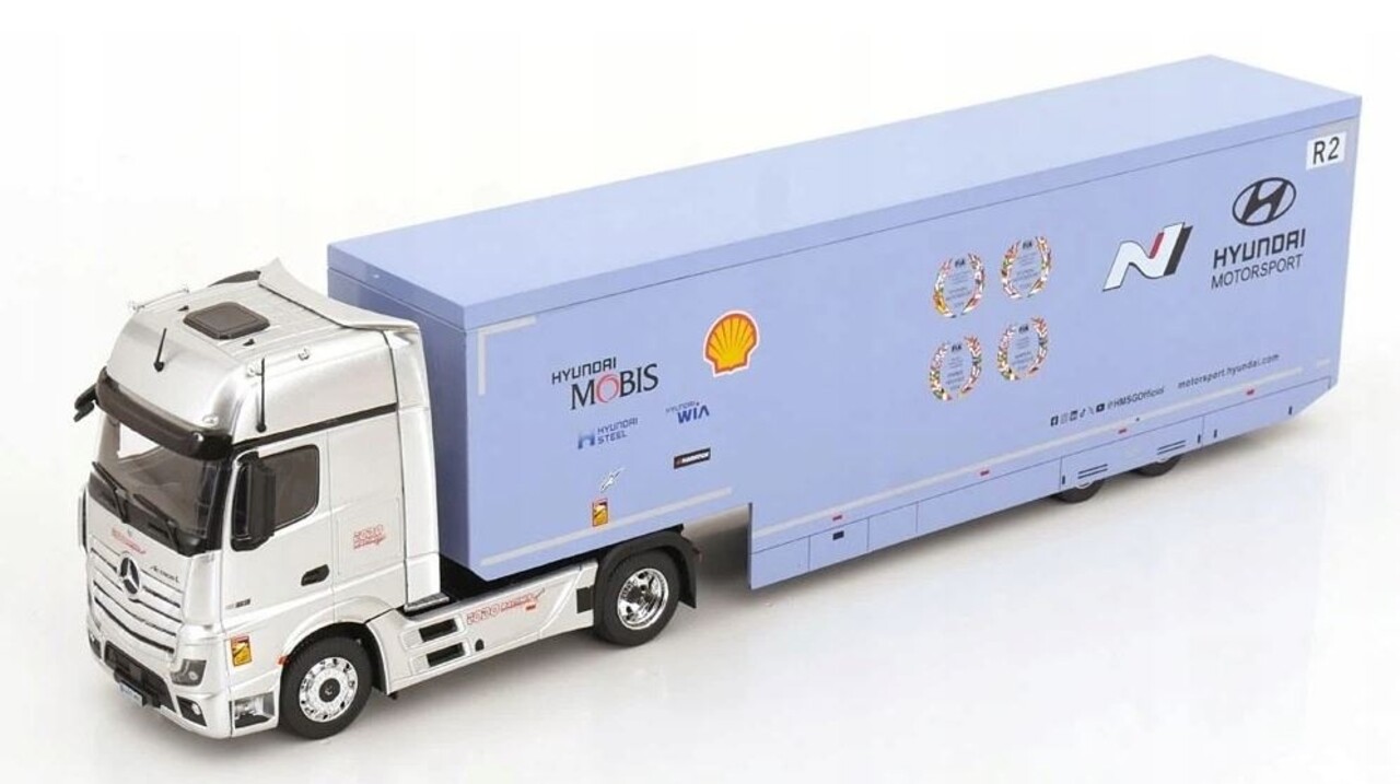 Mercedes-Benz Mercedes-Benz Actros MP4 (WRC Rally Transporter) - 1:43 - IXO Models