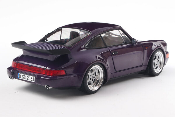 Porsche Porsche 911 (964) Turbo 1990 - 1:18 - Solido