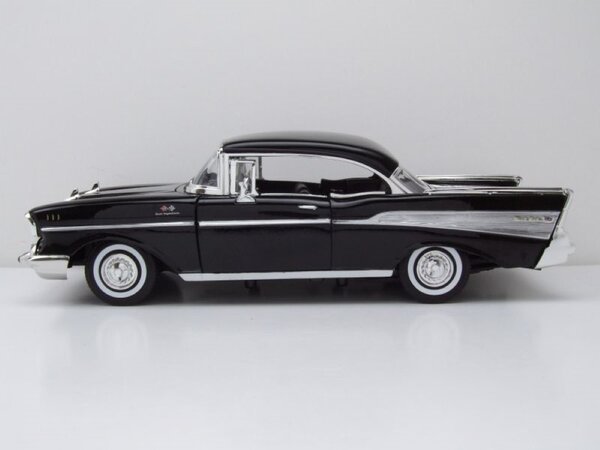 Chevrolet Chevrolet Bel Air Hardtop 1957 - 1:18 - Motor Max