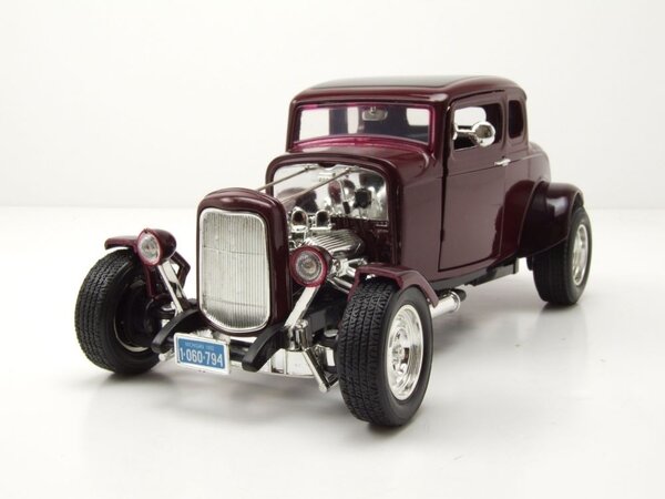 Ford Ford Hot Rod 5-Windows Coupe 1932 (Open Hood) - 1:18 - Motor Max